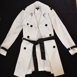 BEBE trench/rain coat